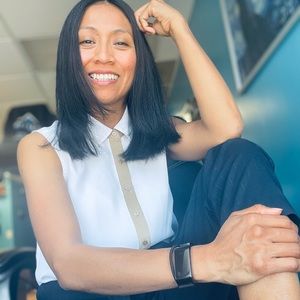 Meet your Posher, Roxana